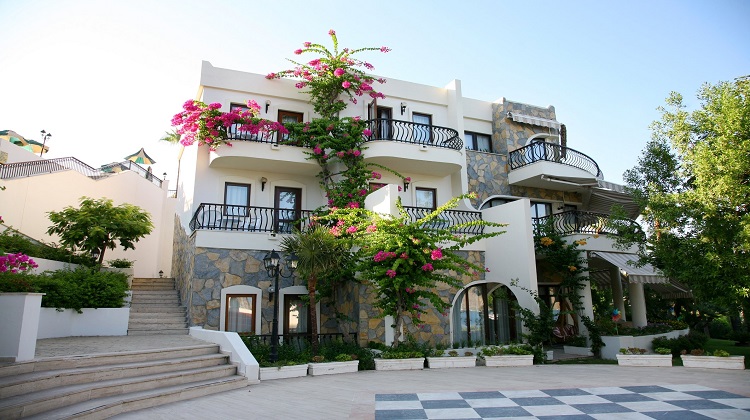 villa or an apartment in Turkey